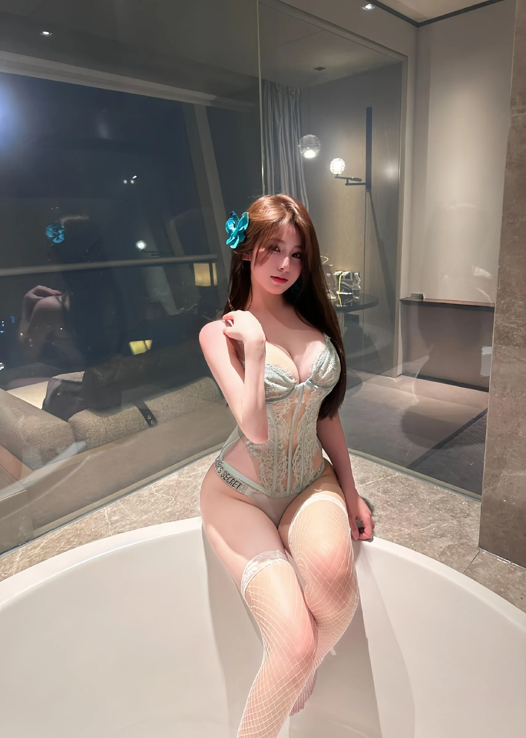 【微-密】奔跑的晶螺儿 - 性感情趣蕾丝半腿白网丝